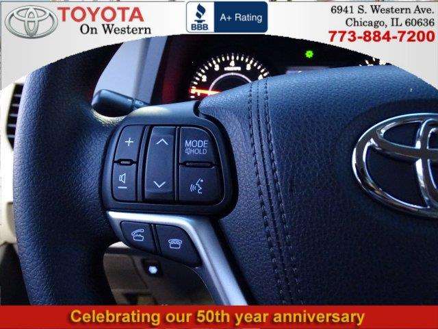 Toyota Sienna 2017 photo 13